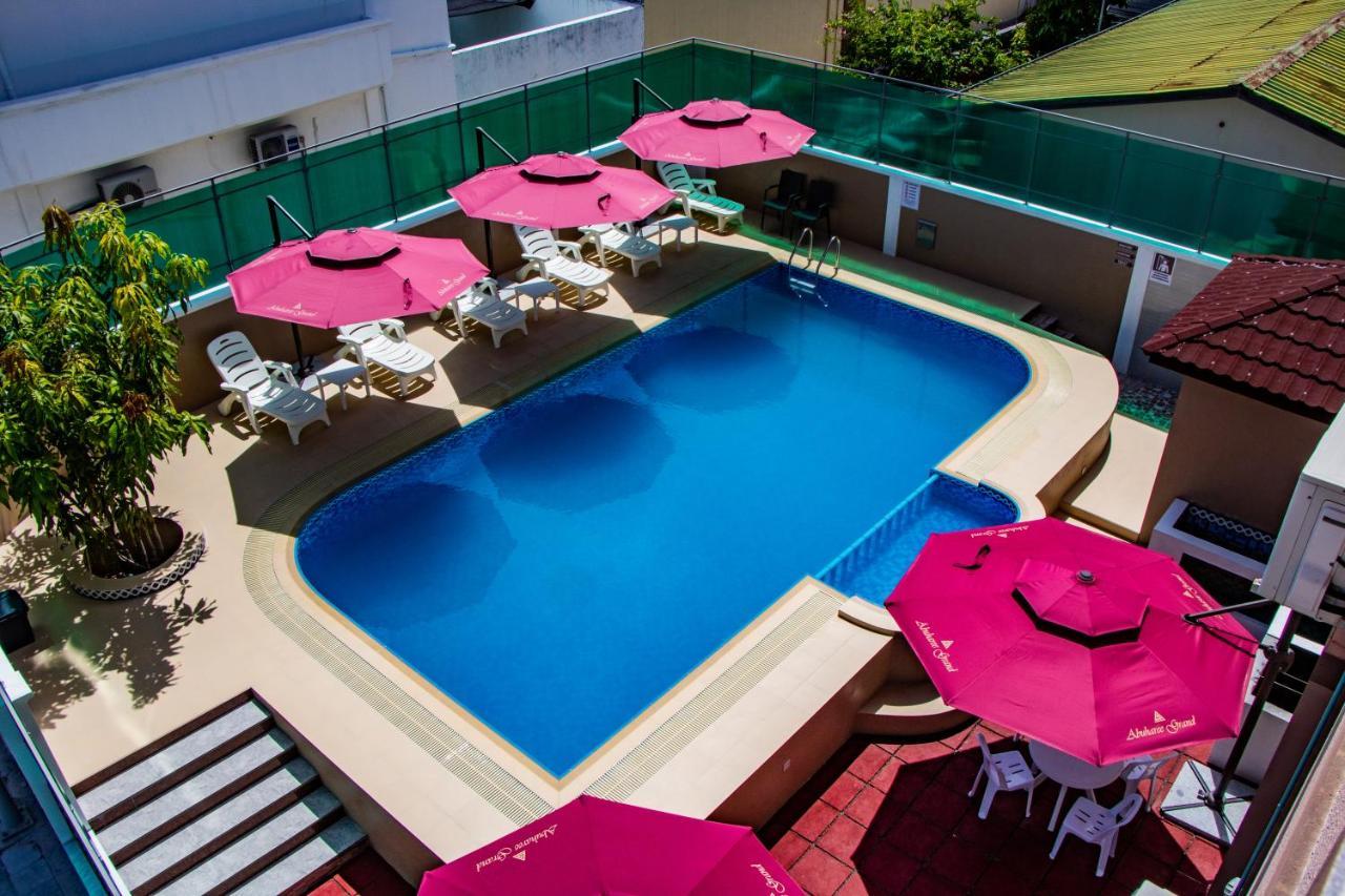 Abuharee Grand Hotel Addu City Ngoại thất bức ảnh