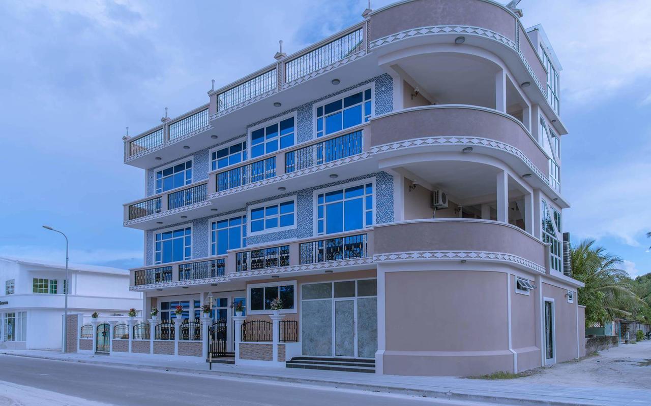 Abuharee Grand Hotel Addu City Ngoại thất bức ảnh
