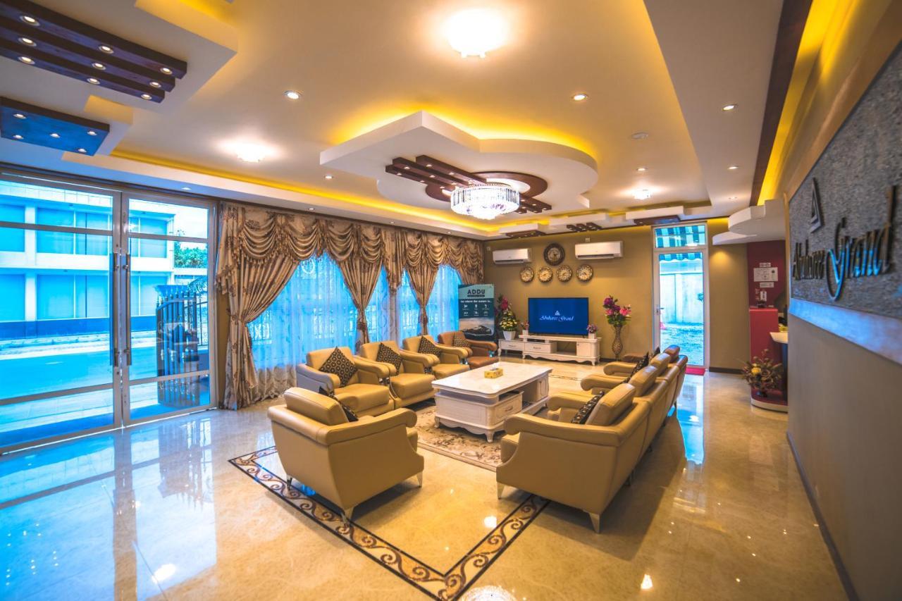 Abuharee Grand Hotel Addu City Ngoại thất bức ảnh