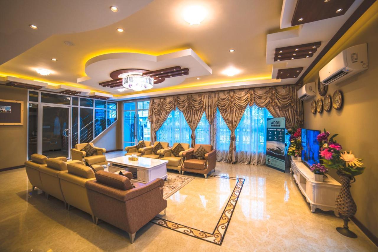 Abuharee Grand Hotel Addu City Ngoại thất bức ảnh